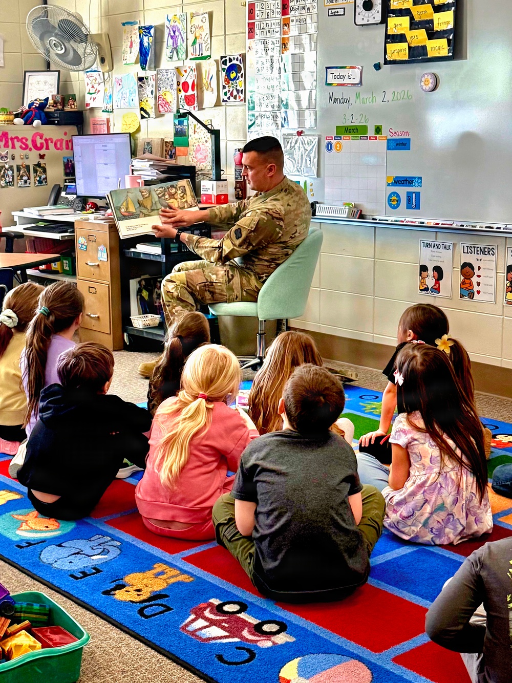 Fort McCoy Garrison leaders support Read Across America Week at local school