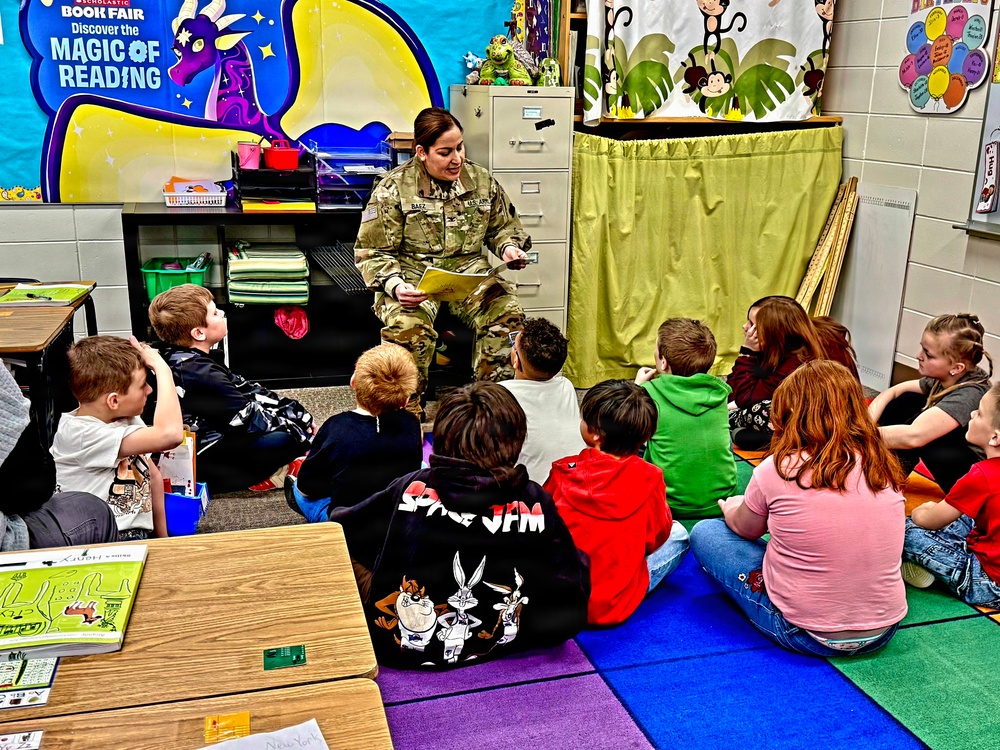 Fort McCoy Garrison leaders support Read Across America Week at local school