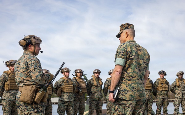 2nd Marine Logistics Group’s Maritime Distribution Platoon provides demonstration to Assistant Deputy Commandant of Installations and Logistics