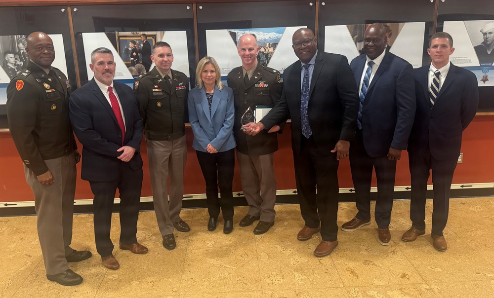 PAE Fires Leaders Earn 2025 Army Acquisition Executive Excellence in Leadership Awards
