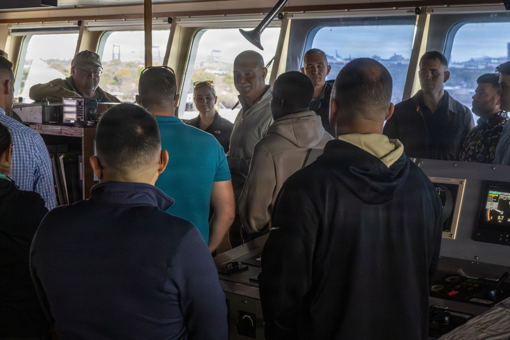 Brig. Gen. Joseph Katz Visits MV Cape Kennedy (T-AKR 5083)