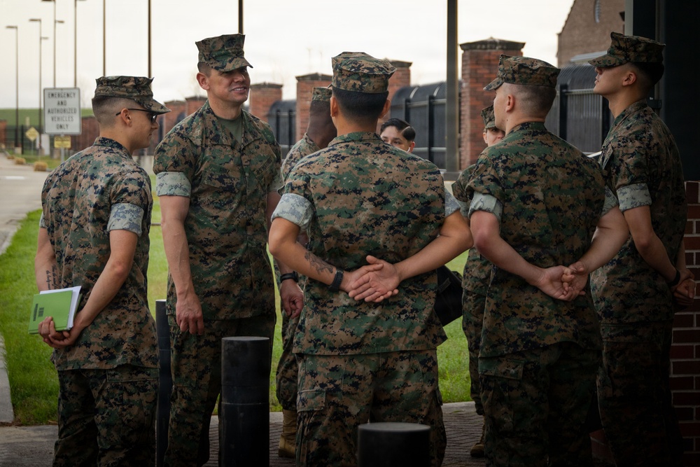 Sgt. Maj. of the Marine Corps Carlos Ruiz Visits Marine Corps Support Facility New Orleans