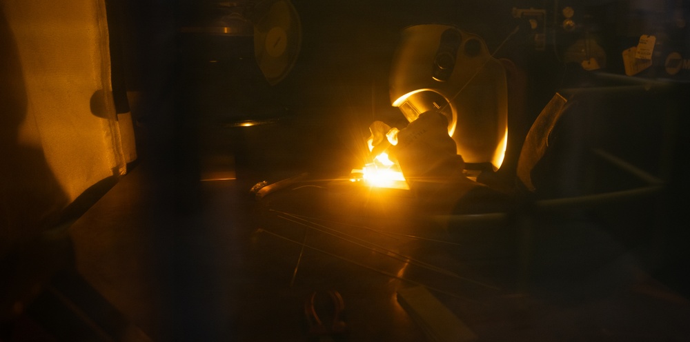 Aircraft Metals Specialist fabricates aircraft structural components