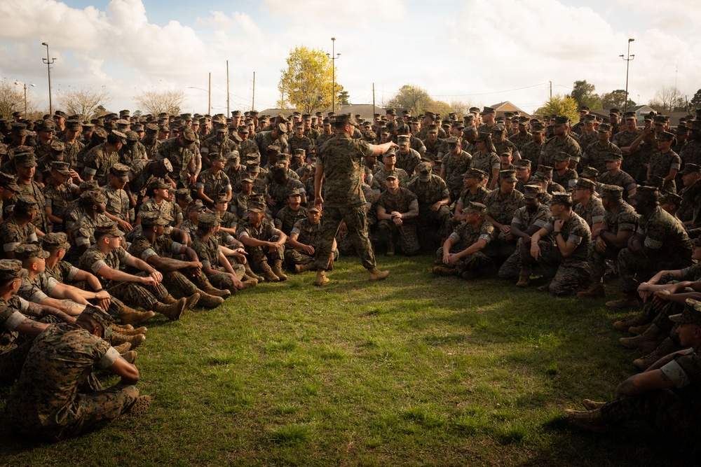 Sgt. Maj. of the Marine Corps Carlos Ruiz Visits Marine Corps Support Facility New Orleans