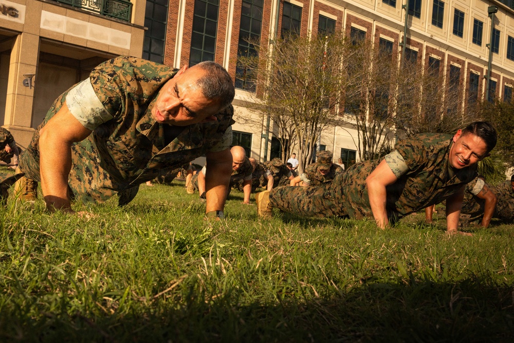 Sgt. Maj. of the Marine Corps Carlos Ruiz Visits Marine Corps Support Facility New Orleans