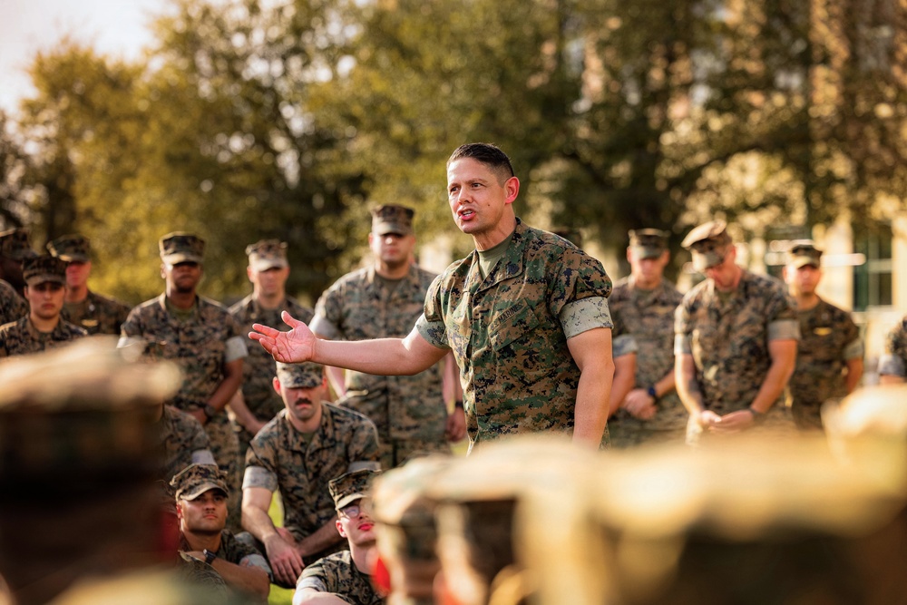 Sgt. Maj. of the Marine Corps Carlos Ruiz Visits Marine Corps Support Facility New Orleans