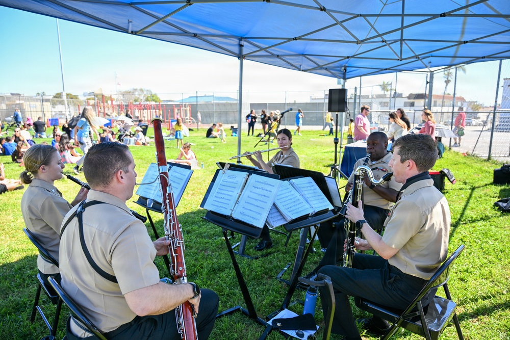 Navy Band Southwest’s Prevailing Winds Woodwind Quintet Performs at Cabrillo Elementary School