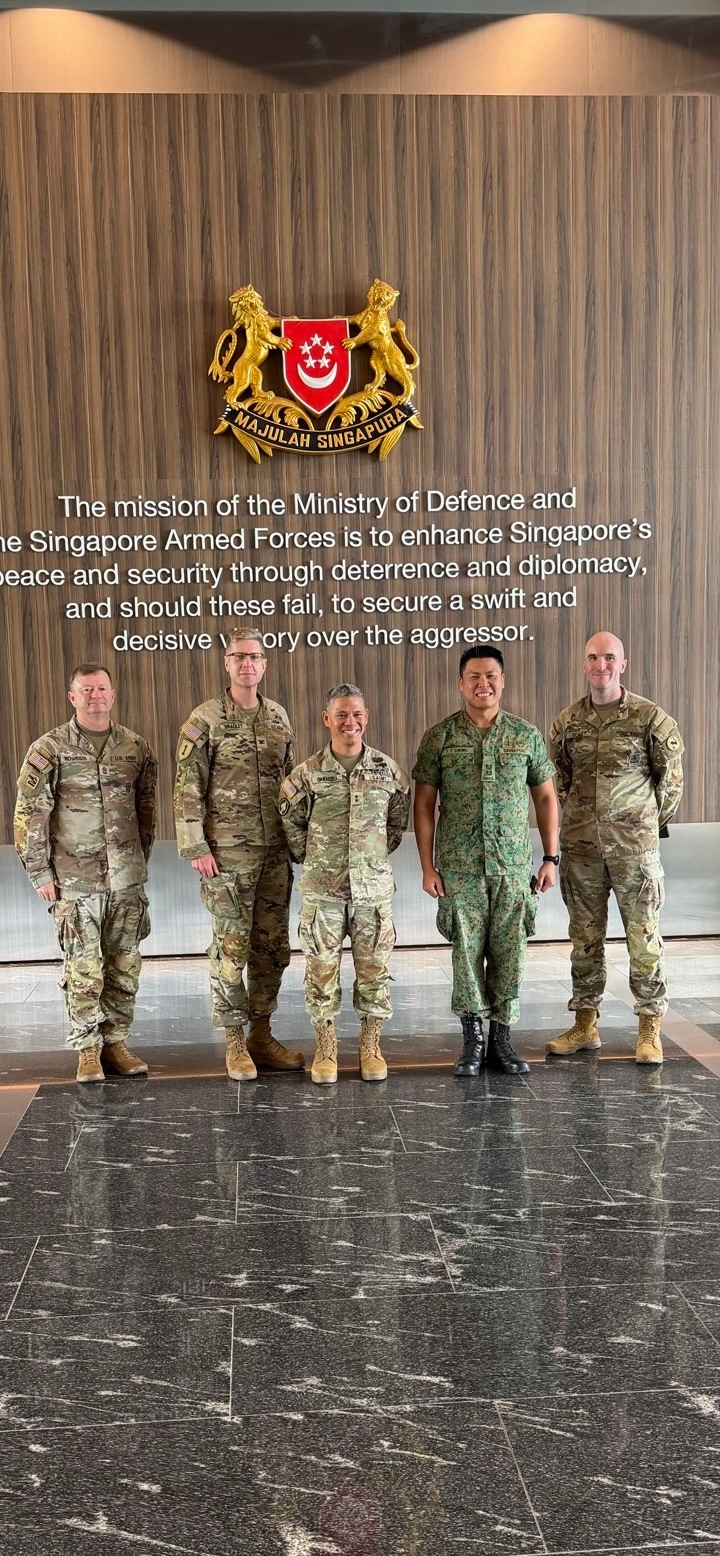 Singapore Armed Forces Visit by USARPAC Leader