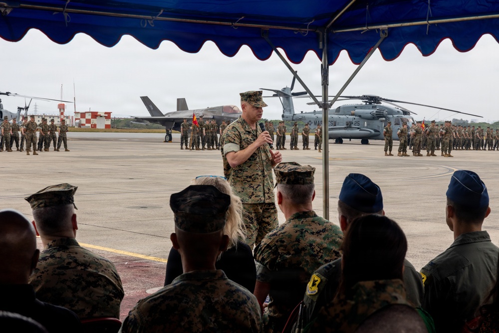 Maj. Gen. Marcus Annibale relinquishes command of 1st Marine Aircraft Wing to Brig. Gen. Simon Doran
