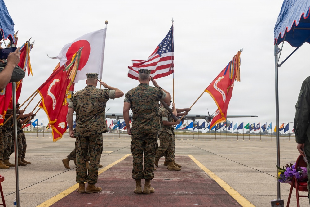 Maj. Gen. Marcus Annibale relinquishes command of 1st Marine Aircraft Wing to Brig. Gen. Simon Doran