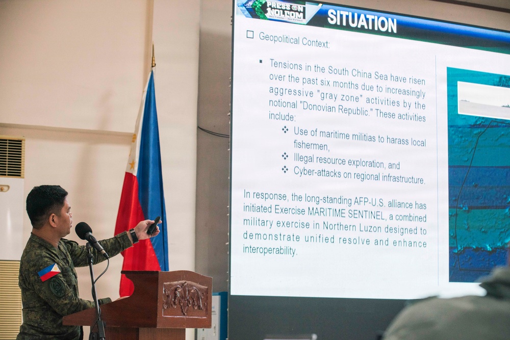 MRF-SEA Marines, Philippine Service Members Conduct Battle Staff Training