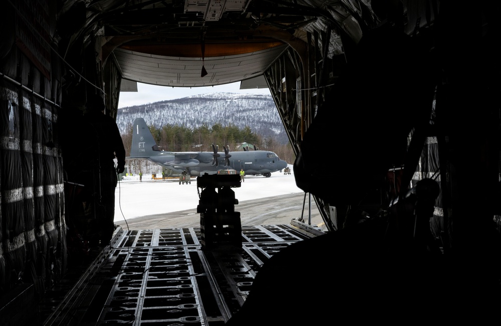 23rd Wing refuels Finnish flights during Cold Response 26
