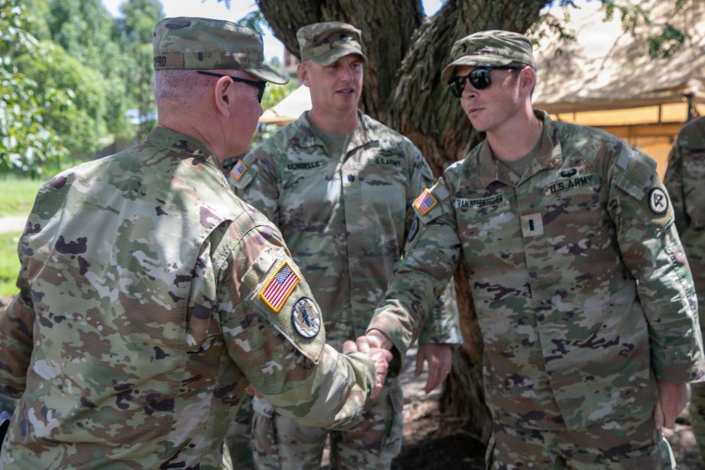 Brigadier General Cipro visits with Task Force Minuteman during Justified Accord 2026