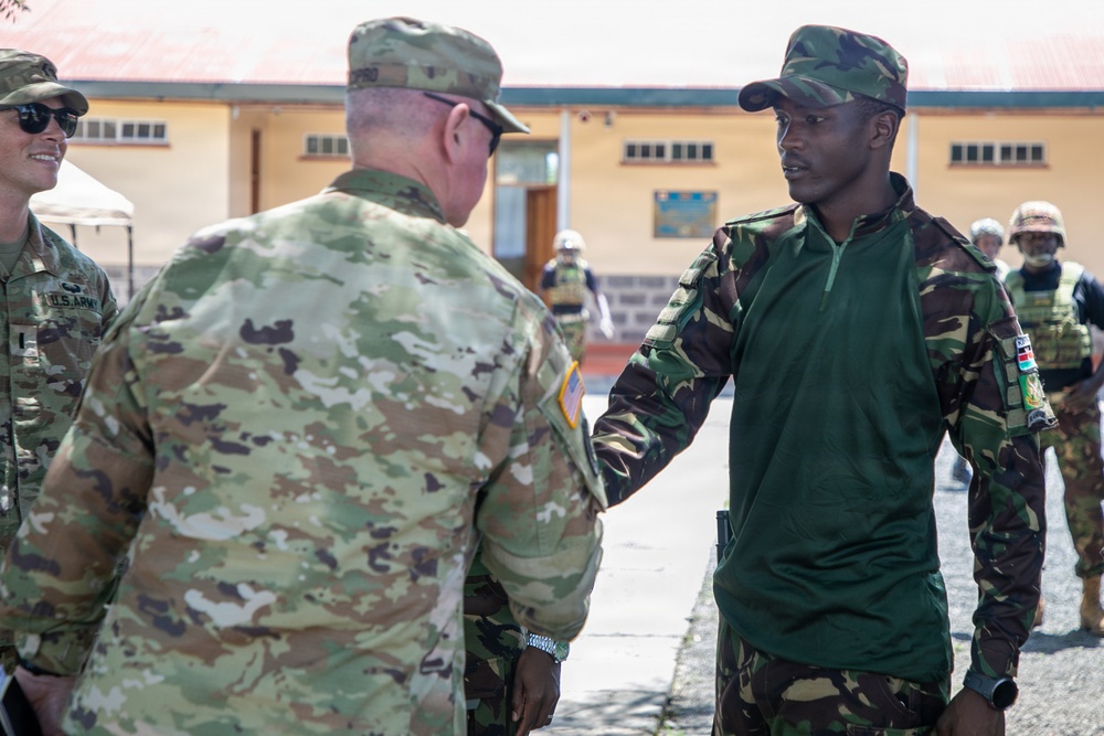 Brigadier General Cipro visits with Task Force Minuteman during Justified Accord 2026
