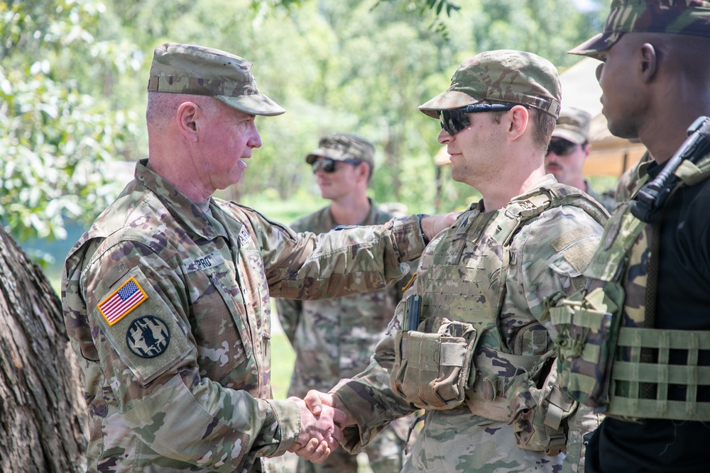 Brigadier General Cipro visits with Task Force Minuteman during Justified Accord 2026