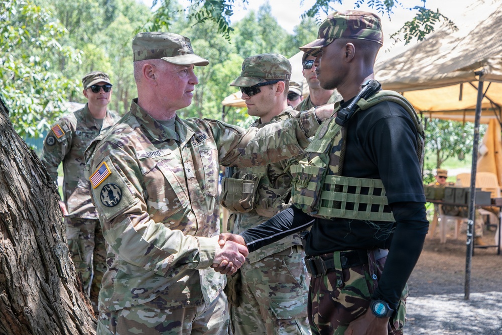 Brigadier General Cipro visits with Task Force Minuteman during Justified Accord 2026
