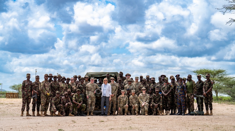 US Chargé d’Affaires visits multinational Top Gun Competition during Justified Accord 2026