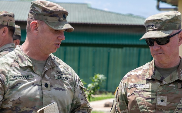 Brigadier General Cipro visits with Task Force Minuteman during Justified Accord 2026