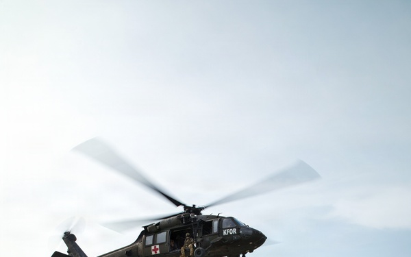 U.S. MEDEVAC team conducts hoist training with Latvian Soldiers