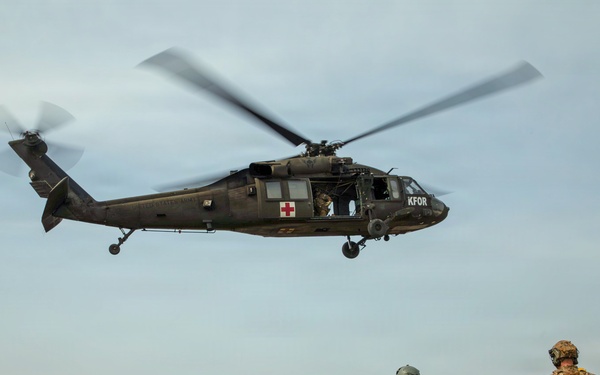 U.S. MEDEVAC team conducts hoist training with Latvian Soldiers