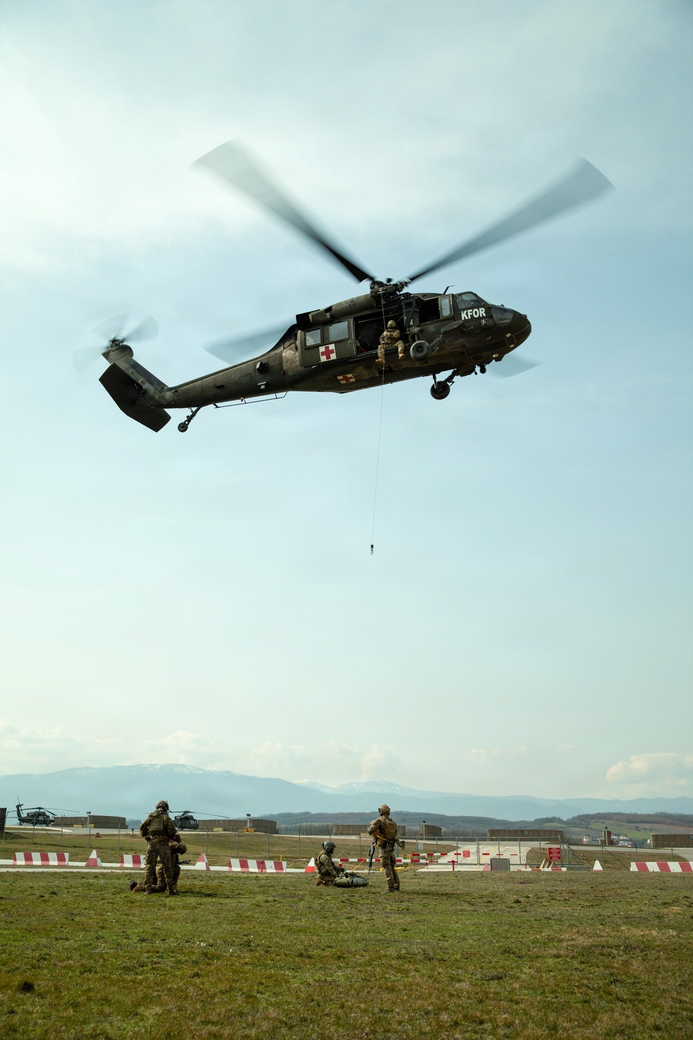 U.S. MEDEVAC team conducts hoist training with Latvian Soldiers