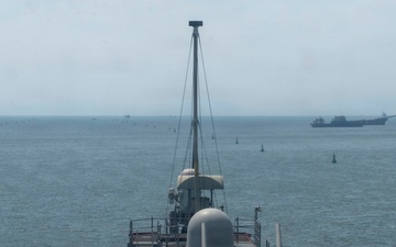 Blue Ridge departs Manila