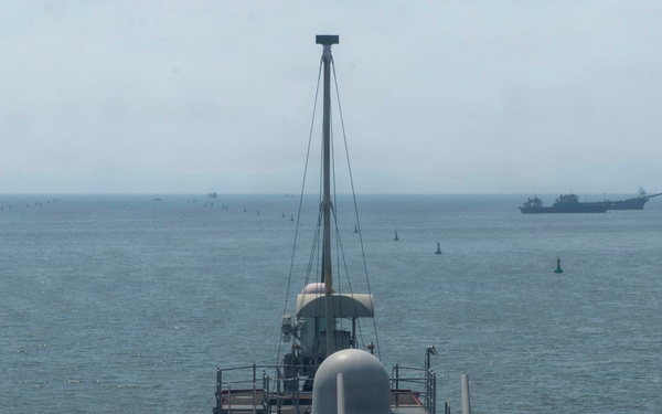 Blue Ridge departs Manila