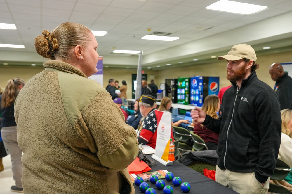 Veterans, families connect with resources at Fort Meade fair