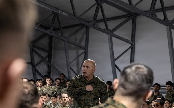 CORE26 | 2nd Marine Division Commanding General Presents Awards in Norway