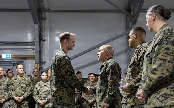 CORE26 | 2nd Marine Division Commanding General Presents Awards in Norway