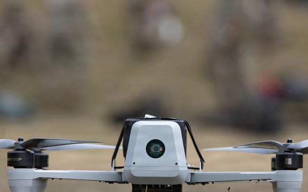 U.S. Soldiers train on Bumblebee Drones