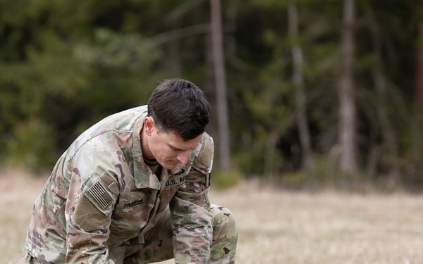 U.S. Soldiers train on Bumblebee Drones