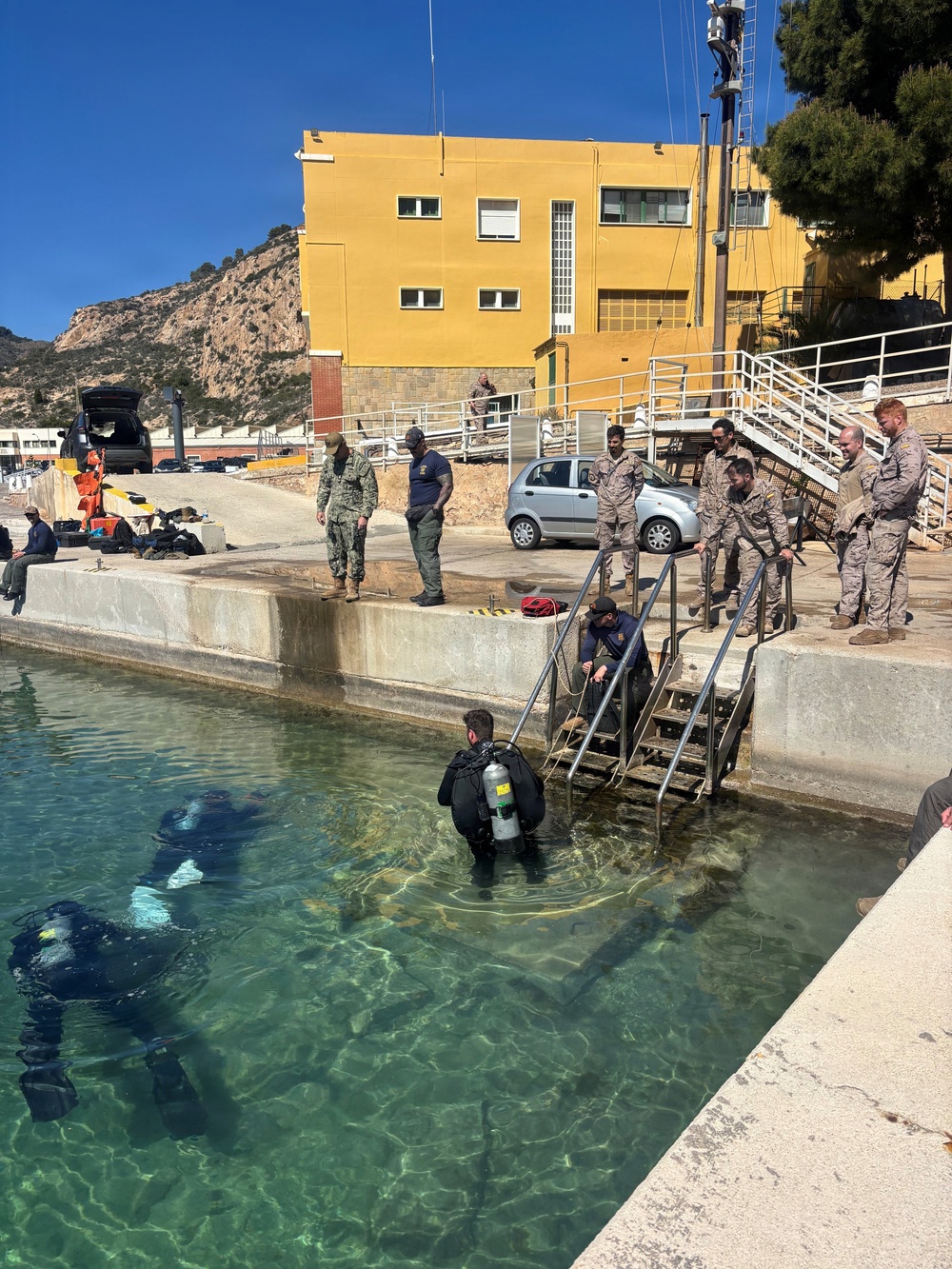 Underwater Construction Team One, Spanish Navy Conduct Bilateral Dive Exchange in Cartagena