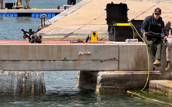 Underwater Construction Team One, Spanish Navy Conduct Bilateral Dive Exchange in Cartagena