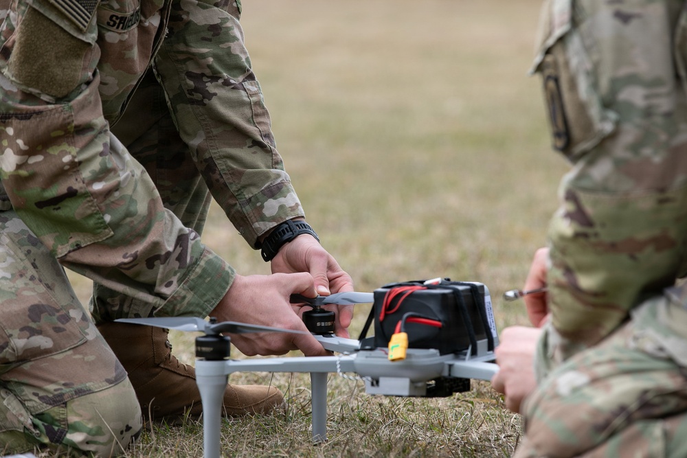 U.S. Soldiers train on Bumblebee Drones