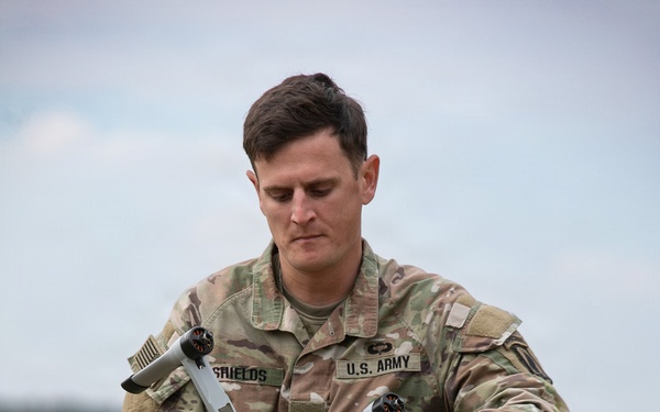 U.S. Soldiers train on Bumblebee Drones