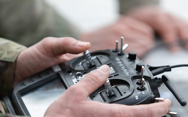 U.S. Soldiers train on Bumblebee Drones