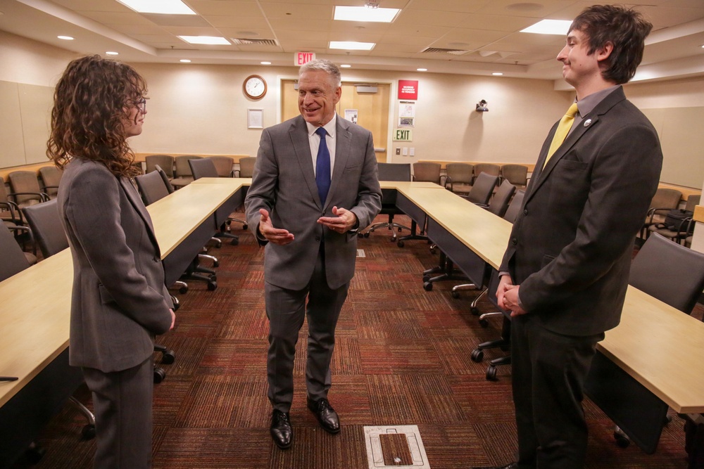 Future Leaders Represent DoWEA in the United States Senate Youth Program