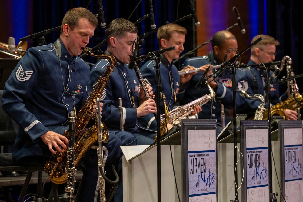 Air Force Band honors American music with community