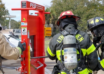 Naval Support Activity Panama City Fire and Emergency Services train with Lynn Haven Fire Rescue