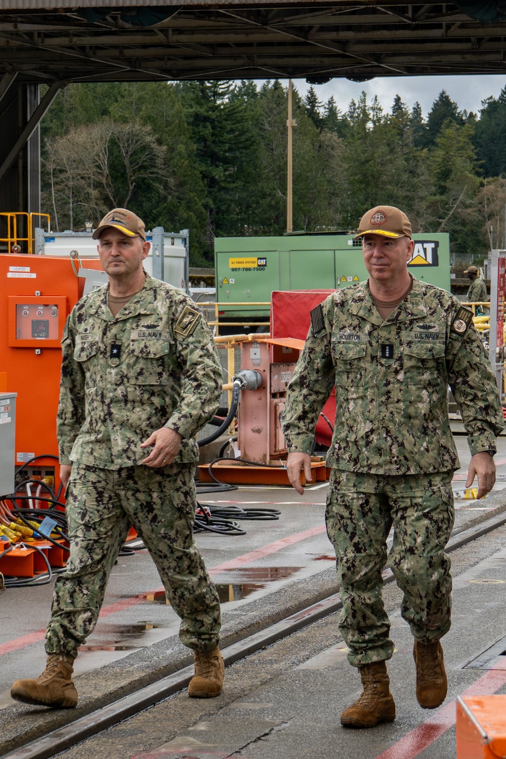 Naval Reactors visits Submarine Group 9