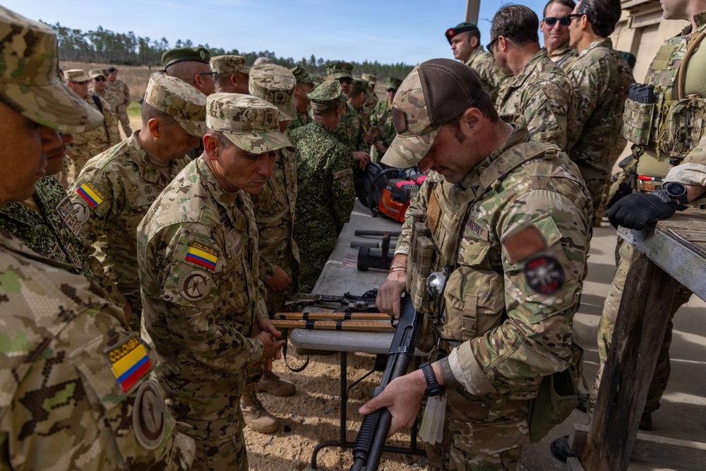 Colombian Senior Enlisted Leaders Visit 7th Special Forces Group (Airborne) During 22nd PISAJ Engagement