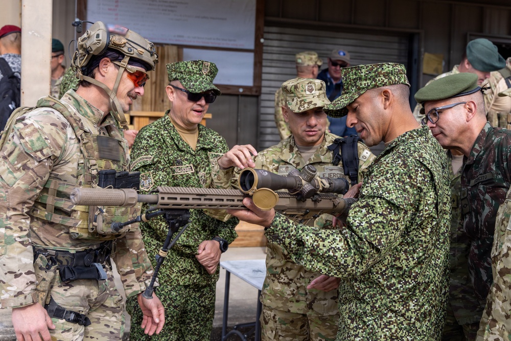 Colombian Senior Enlisted Leaders Visit 7th Special Forces Group (Airborne) During 22nd PISAJ Engagement
