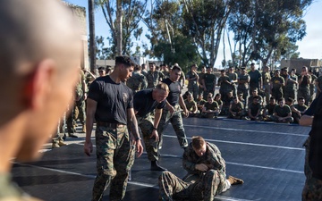 9th Communication Battalion conducts PT event