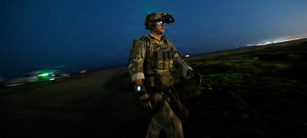 EOD Technicians Practice Nighttime Rappelling and Fast-Roping Techniques