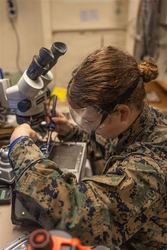 Marines Strengthen Joint Force Through Coast Guard Electronics Training