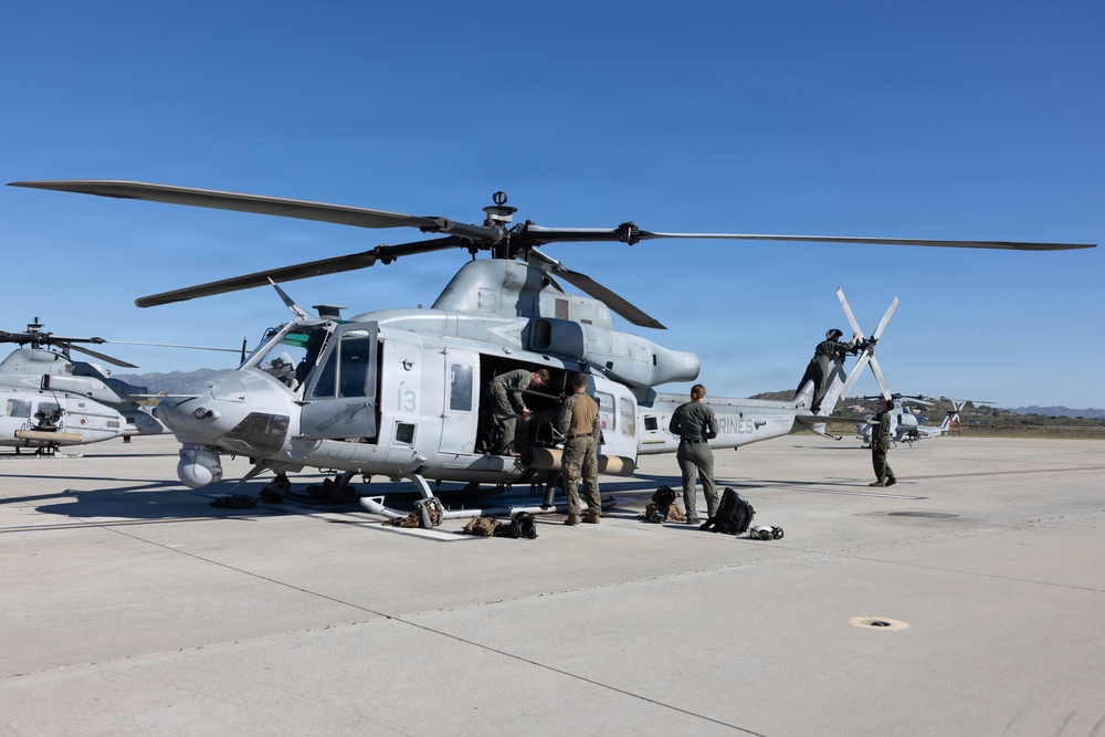 U.S. Marines with HMLA-367 execute joint live-fire exercise alongside JTAC
