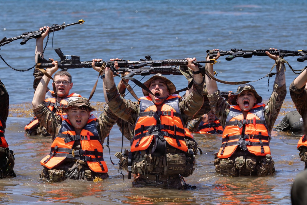 Jungle Operations Training Course - Panama: Jungle Waterborne Operations