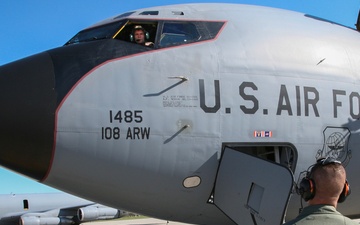 108th airlifts Soldiers in support of Operation Vigilant Relief