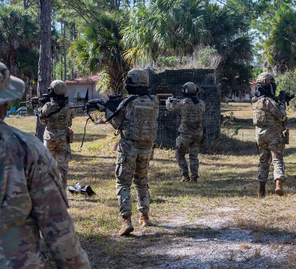 920th Security Forces Squadron conducts training